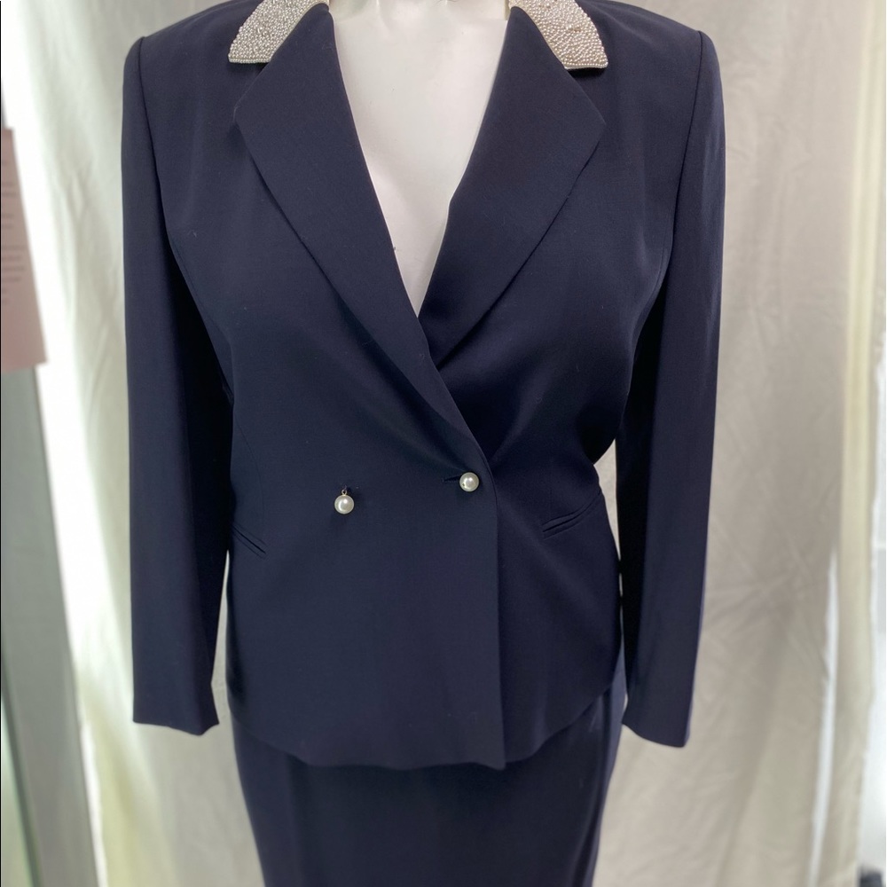 NWT ESCADA‎ Margaretha Ley Blazer/Skirt Set NWT Navy size 42 pearl collar *read